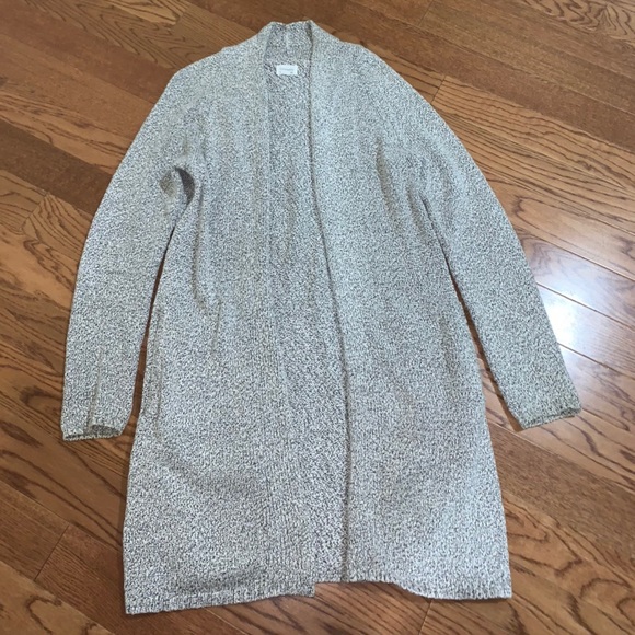 Aritzia - Community Vetus Sweater - Picture 2 of 4